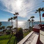 BEACH front condo wifi parking walk to Estepona San Luis de Sabinillas