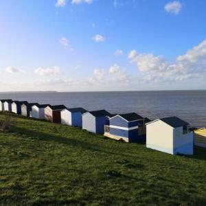 Whitstable Caravan - 5 minutes away from the beach