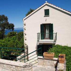 Holiday house with a parking space Splitska Brac - 16530