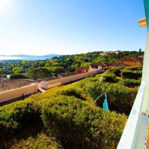 Apartment with one bedroom in Grimaud with wonderful sea view and shared pool 1 km from the beach