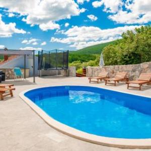 Amazing home in Medovdolac w/ WiFi Outdoor swimming pool and 3 Bedrooms