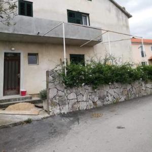 Apartments with a parking space Murter - 17059