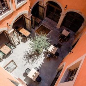 Le Couvent - Hostel