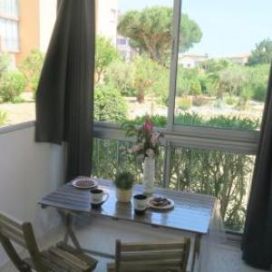 Sol-y-Days Goelette Agréable appartement en RDC avec parking proche du centre-ville et de la plage