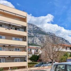 Stunning apartment in Makarska w/ WiFi and 2 Bedrooms