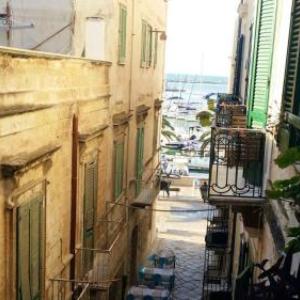 Apartment with one bedroom in Trani with wonderful sea view and terrace