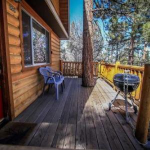 Gracie's Cabin-1518 by Big Bear Vacations