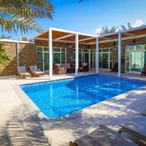 Dar 66 Pool Chalet 3BR