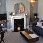 Spacious 2 Bed Maisonette - Free Street Parking 