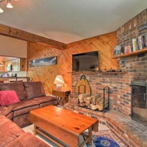 Townhome with Pool - 3 Minutes to Killington Resort!