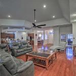 Expansive Villa on 2 and Acres 5 mi to Sponge Docks tarpon Springs