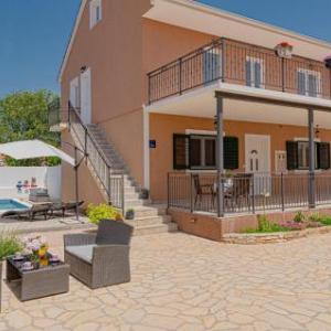 Awesome home in Karalic w/ Outdoor swimming pool WiFi and 3 Bedrooms