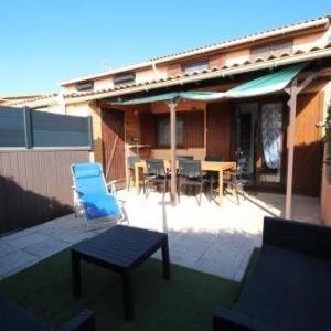 Domaine de vacances à 600m de la plage villa climatisée 2 chambres 4 couchages WIFI terrasse parking animations et piscines en supplément LRTAMG1