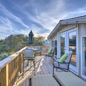 Beach Retreat with Outdoor Kitchen and Kayaks!