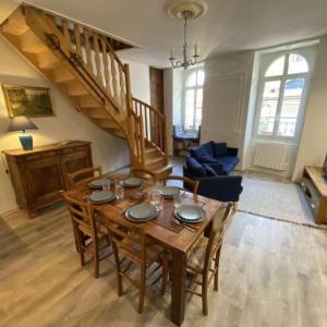 Appartement duplex confortable au cœur de Cauterets idéal pour 6 personnes et proche des commodités. - FR-1-401-183