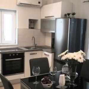 Apartments Karlo
