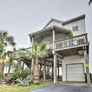 Bayfront Island Home with Grill and Fishers Pier!