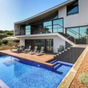 Villa with 3 bedrooms in Cala Llonga with private pool enclosed garden and WiFi 3 km from the beach