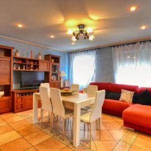 Espacious 4B Apartment in 2ºRow of Cura Beach