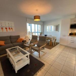 Appartement lumineux 3 chambres à 400m des plages avec parking et WIFI