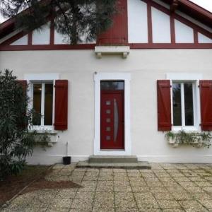 Appartement cosy avec terrasse jardin et parking à 200m de la plage