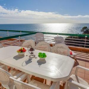 Holiday Home Punta Aromir