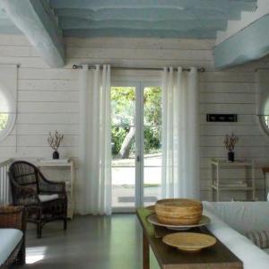 Holiday Home Les Cigales - ACH100