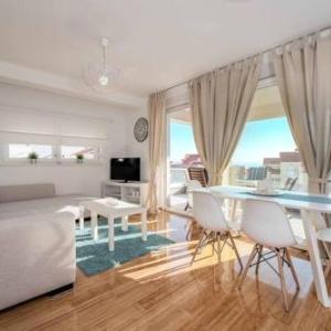 Blue sky modern sea view apartment