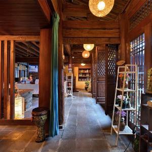 VUE Hotel Lijiang Qingchen