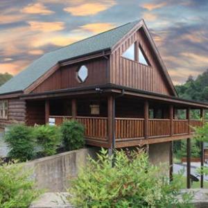 Luxurious Family Mountain Cabin