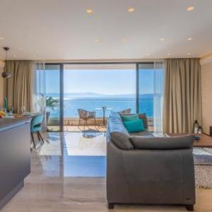 BEACH FRONT VILLA FRAN - DELUXE SEA VIEW SUITE with private jacuzzi # 3