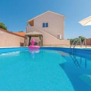 Amazing home in Policnik w/ Outdoor swimming pool and 3 Bedrooms