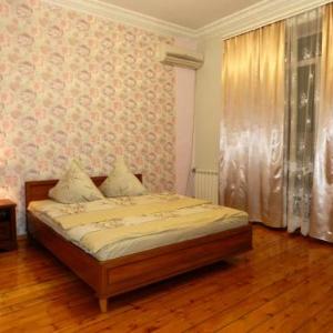 2-room Apartment on Nezalezhnoi Ukrainy Street 39-b by GrandHome