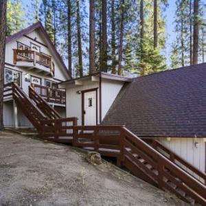 Book Now! 1 Min To Heavenly 5 Min To Casinos & Lake! Cabin