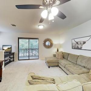 New Listing! Hill Country Getaway with Large Balcony apts