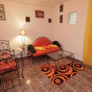 Bonamoussadi Gardens - Piscine-Wifi- Eau- Electricite 24h sur 24