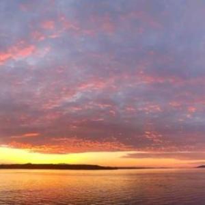 Amazing Sunsets At 3Br Home Over The Puget Sound Home