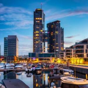 Yacht Club Sea Towers Premium