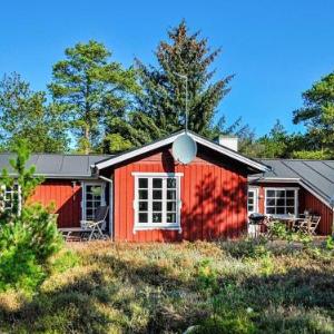 8 person holiday home in Ålbæk