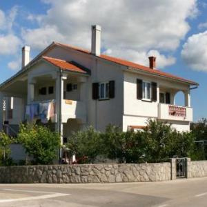 Apartments with parking space Krk - 5364