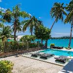 Beachfront studio in Private Villa w/Infinity Pool