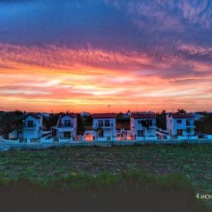 Maricosta Villas