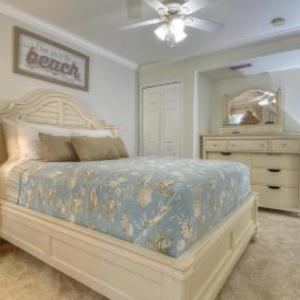 Barefoot Beach Resort by Teeming Vacation Rentals