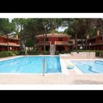 Fantastic Residence AptPool - Parking - Airco - Washing Machine- Beach Amenities 