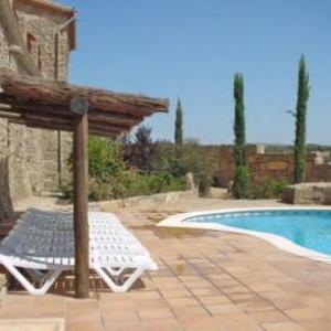 Agramunt Villa Sleeps 8 with Pool