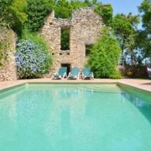 Valls Villa Sleeps 10 with Pool