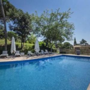 Estanyol Villa Sleeps 14 with Pool