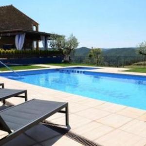 Solsona Villa Sleeps 20 with Pool