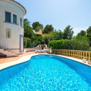 Stunning villa with panoramic views & private pool