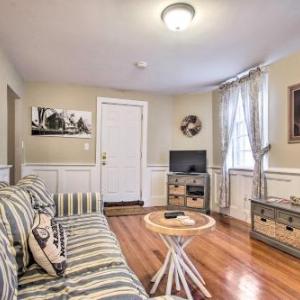 Inviting Apartment Near Waterfront and Museums!